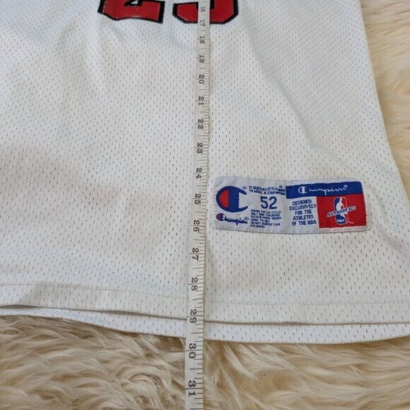 Michael Jordan #23 Chicago Bulls White Jersey Champion NBA Authentics Size 52 - Picture 5 of 14